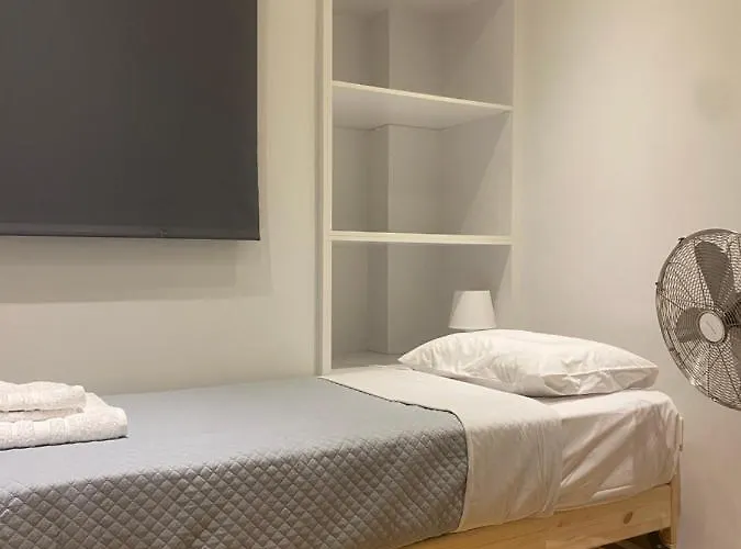 Apartment In Fancy Athenian Neighbourhood