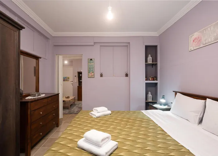 The Sweetest Acropolis Flat